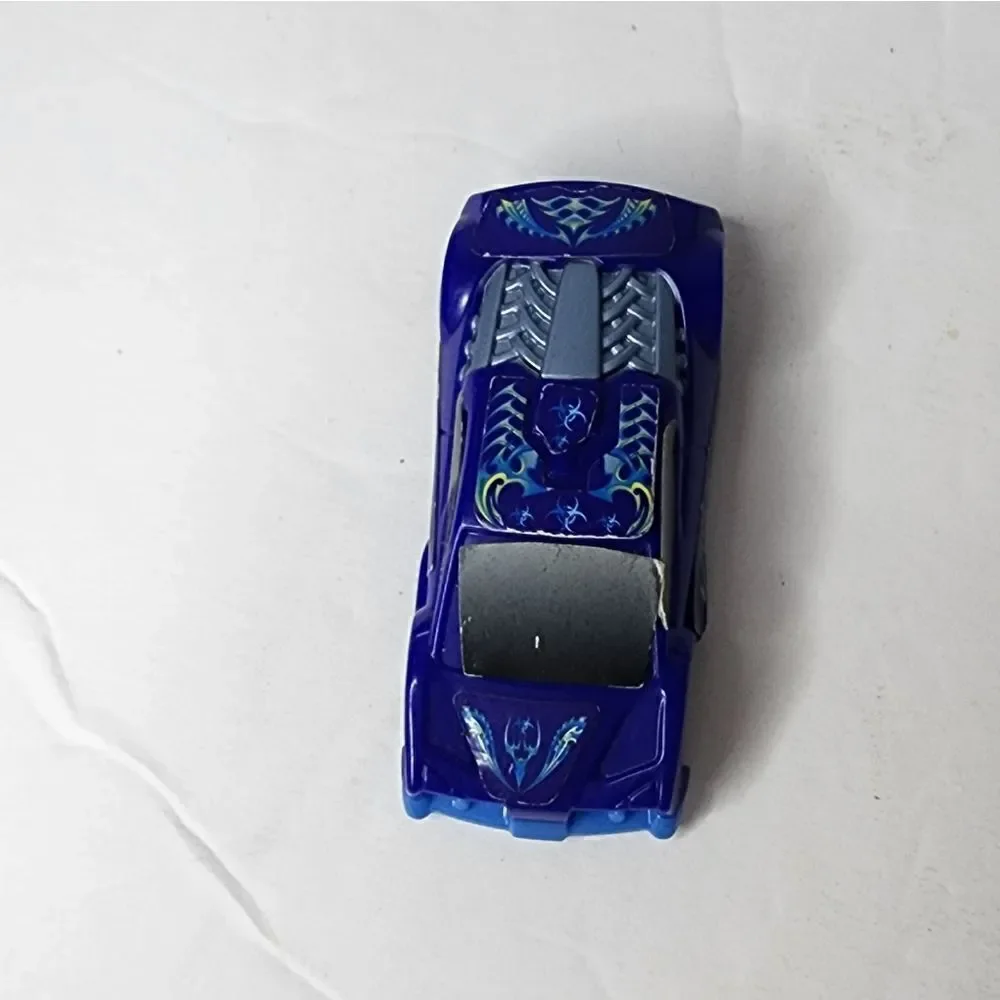 HOT WHEELS TSR B8F General Mills cereal giveaway Toy Car plastic RARE  blue 2011